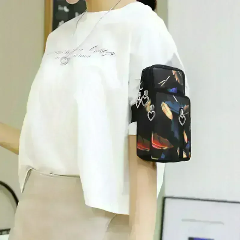 Dámská taštička přes rameno PEŘÍČKA RO72C